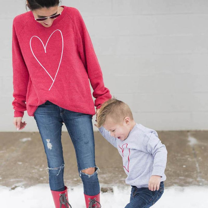 2019 Hot Family Clothes Long Sleeve Cotton Embroidery Heart Shape T-shirt Family Matching Outfits Clothes Mother Children Tops